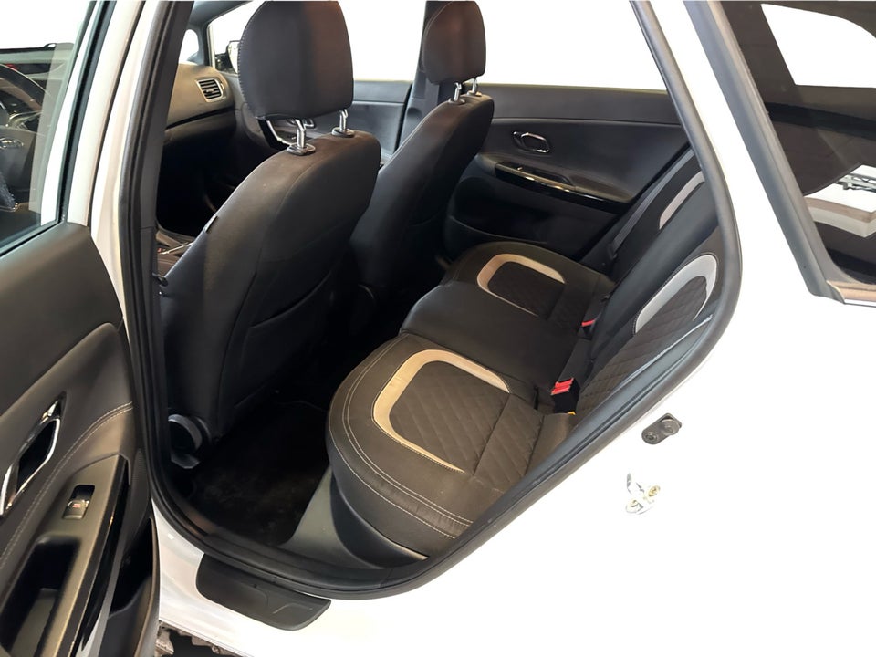 Kia Ceed 1,6 CRDi 136 GT-Line DCT 5d