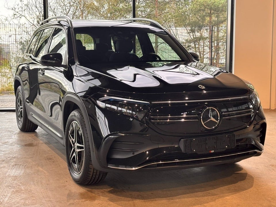 Mercedes EQB250 AMG Line 5d