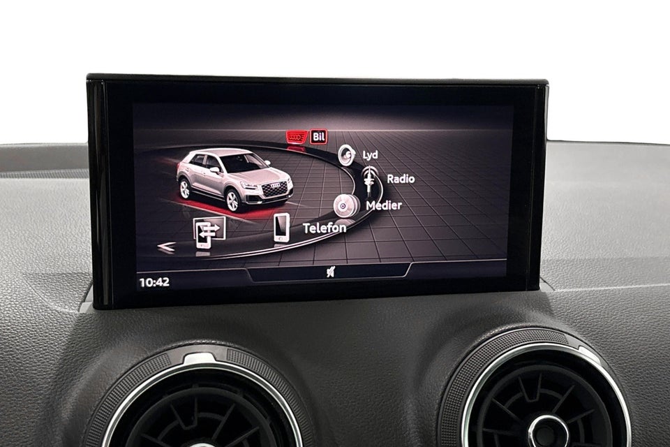 Audi Q2 35 TFSi Prestige S-tr. 5d