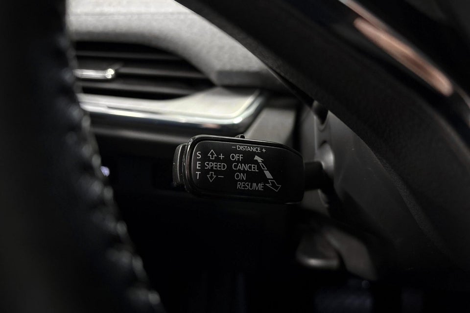 Skoda Enyaq 50 iV Loft 5d