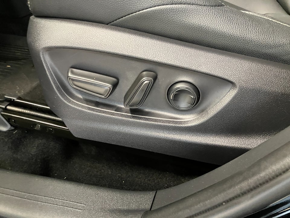 Toyota bZ4X Executive 5d