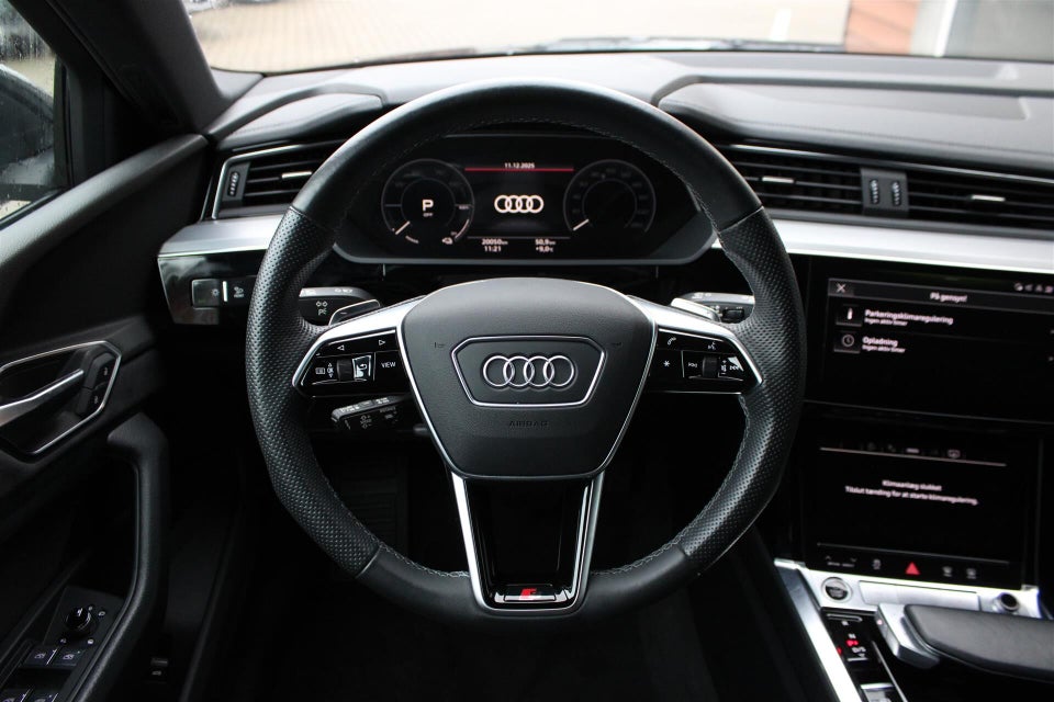 Audi e-tron 55 S-line quattro 5d