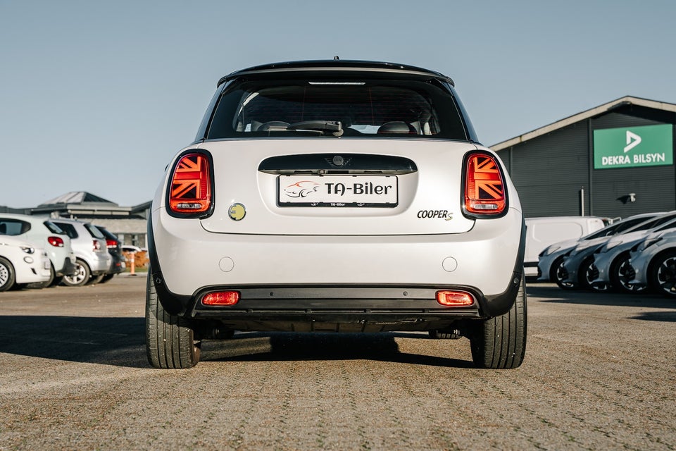 MINI Cooper SE Edition Premium Plus 3d