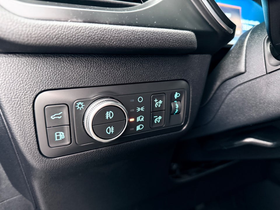 Ford Kuga 2,5 PHEV Titanium CVT 5d