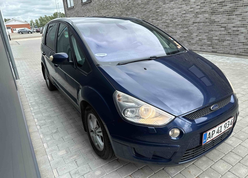 Ford S-MAX 2,0 Trend 5d