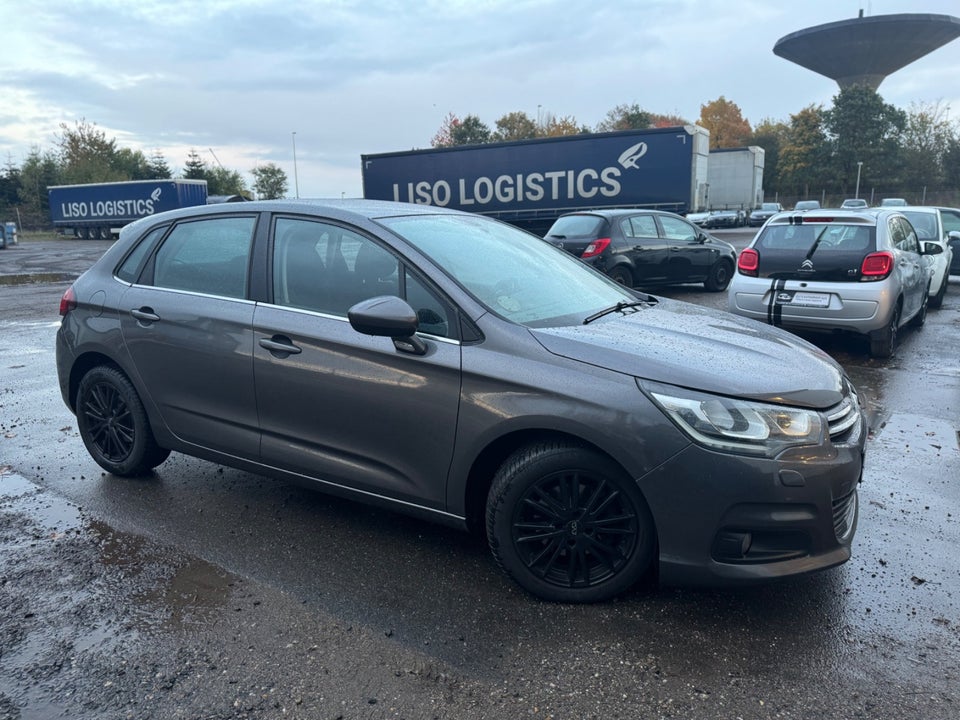 Citroën C4 1,6 BlueHDi 120 Feel EAT6 5d