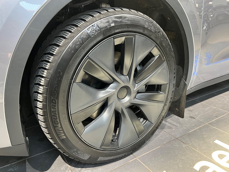 Tesla Model Y Long Range AWD 5d
