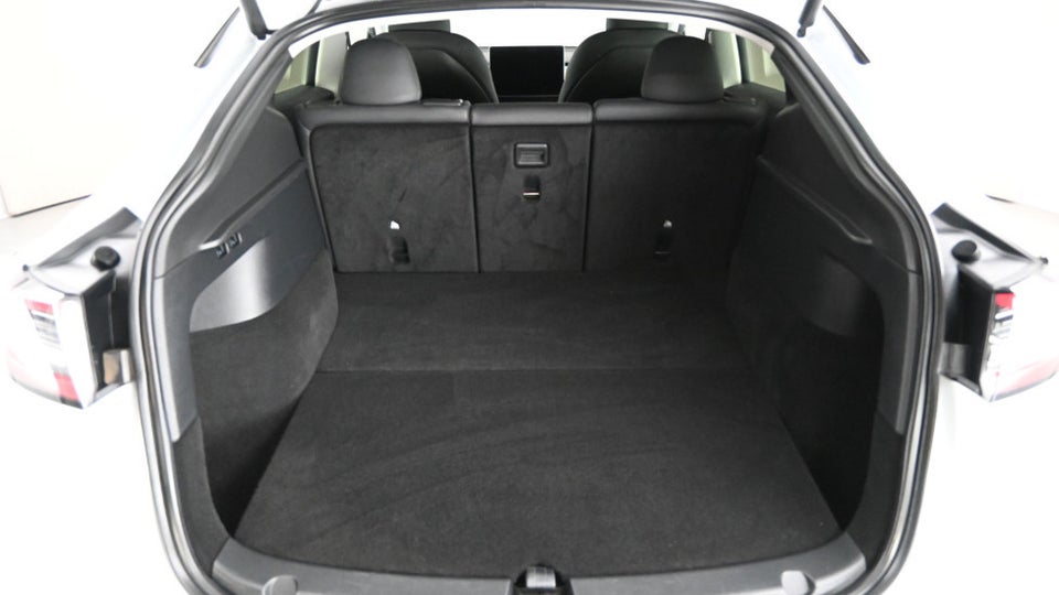 Tesla Model Y RWD 5d