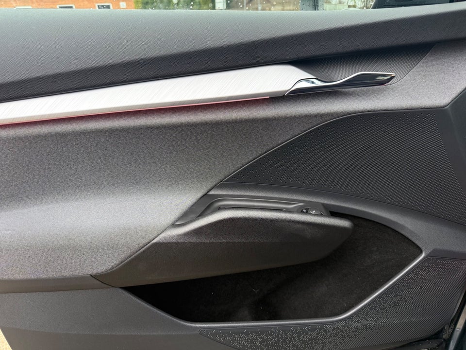 Skoda Enyaq 60 iV Loft 5d