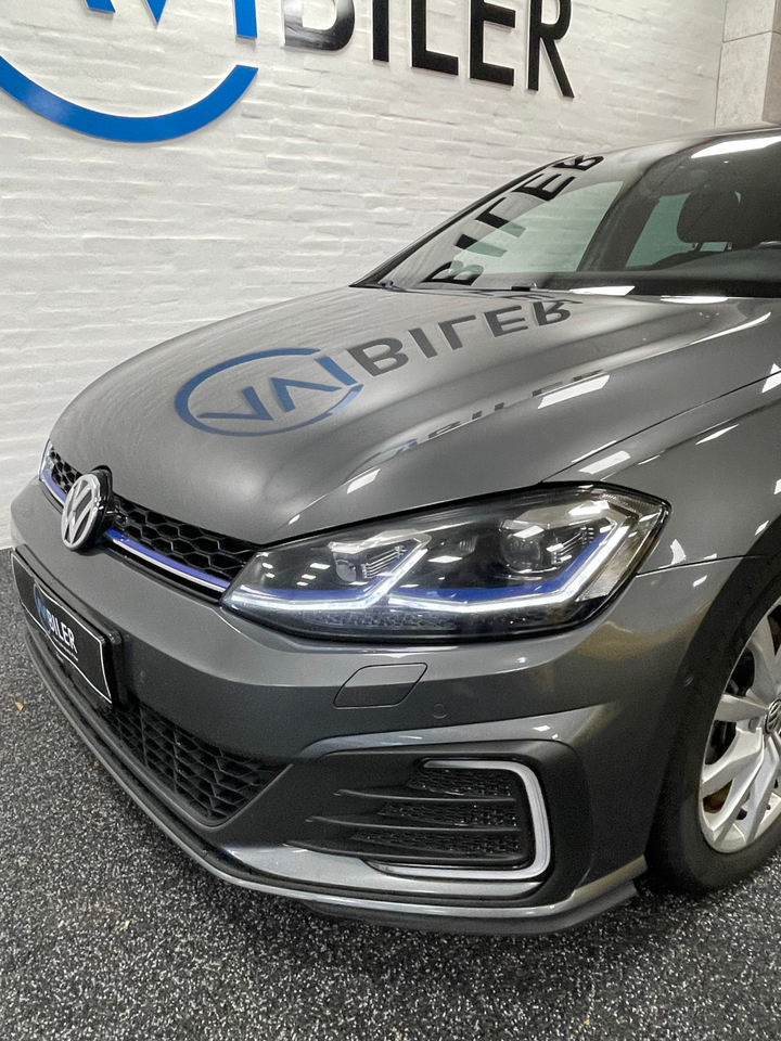 VW Golf VII 1,4 GTE DSG 5d