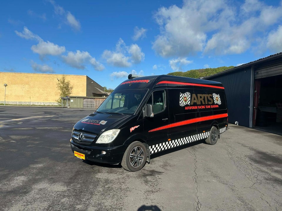Mercedes Sprinter 318 3,0 CDi R3 Kassevogn 5d