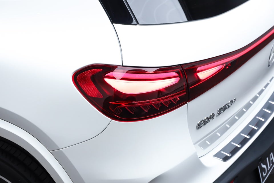 Mercedes EQA250+ AMG Advance 5d
