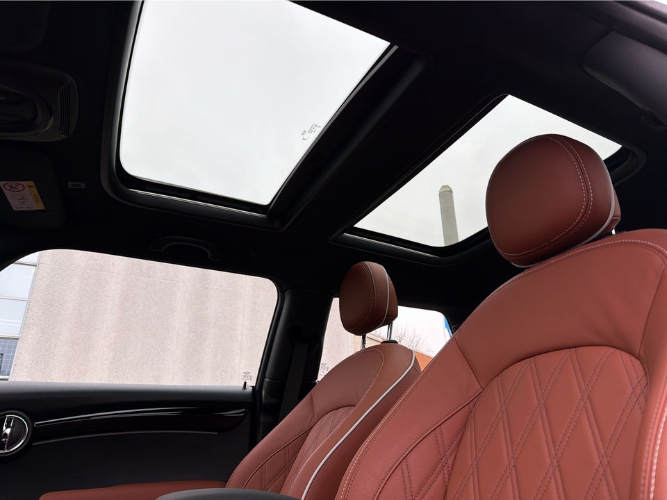 MINI Cooper SE Yours Trim 3d