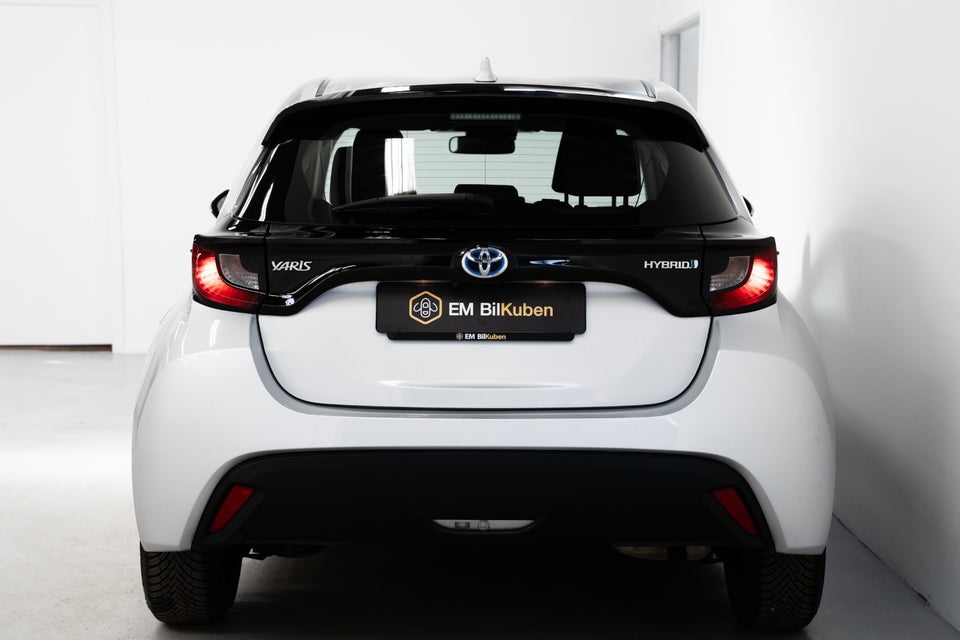 Toyota Yaris 1,5 Hybrid H3 e-CVT 5d