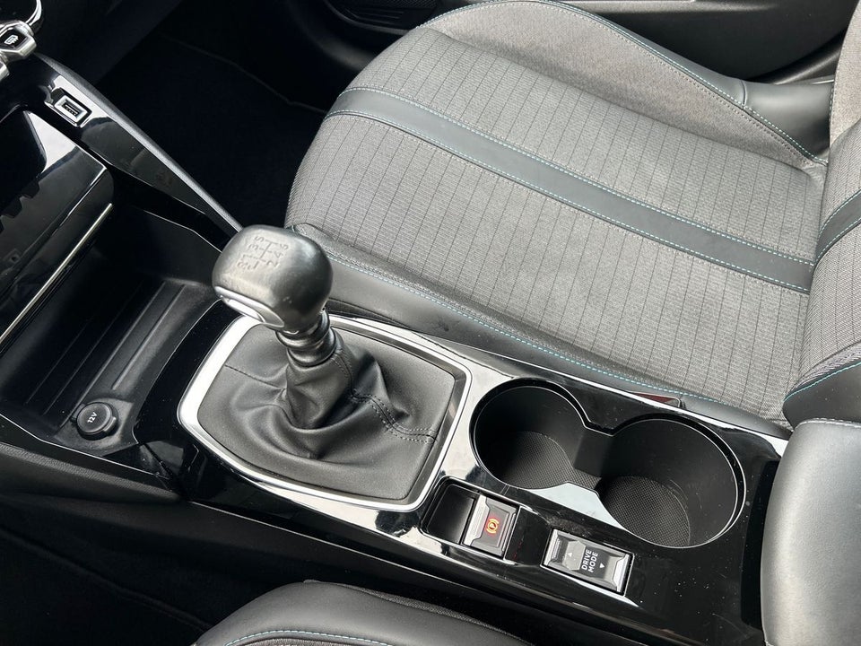 Peugeot 208 1,2 PureTech 100 Allure 5d