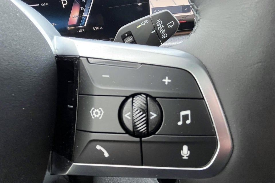 BMW iX1 xDrive30 Fully Charged M-Sport 5d