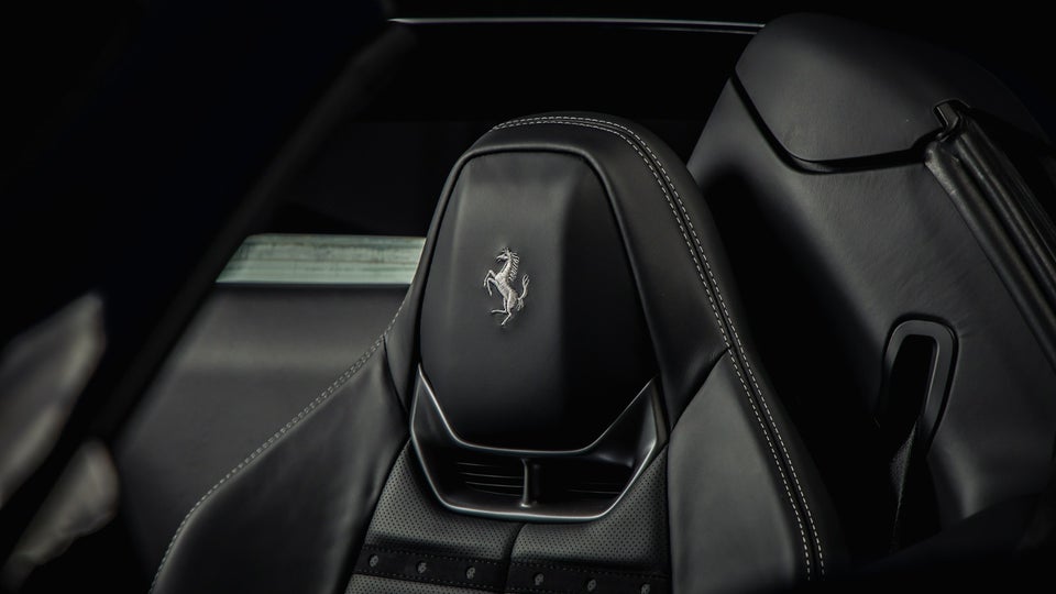 Ferrari 296 GTS 2,9 DCT 2d