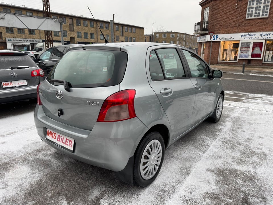 Toyota Yaris 1,0 Luna 5d