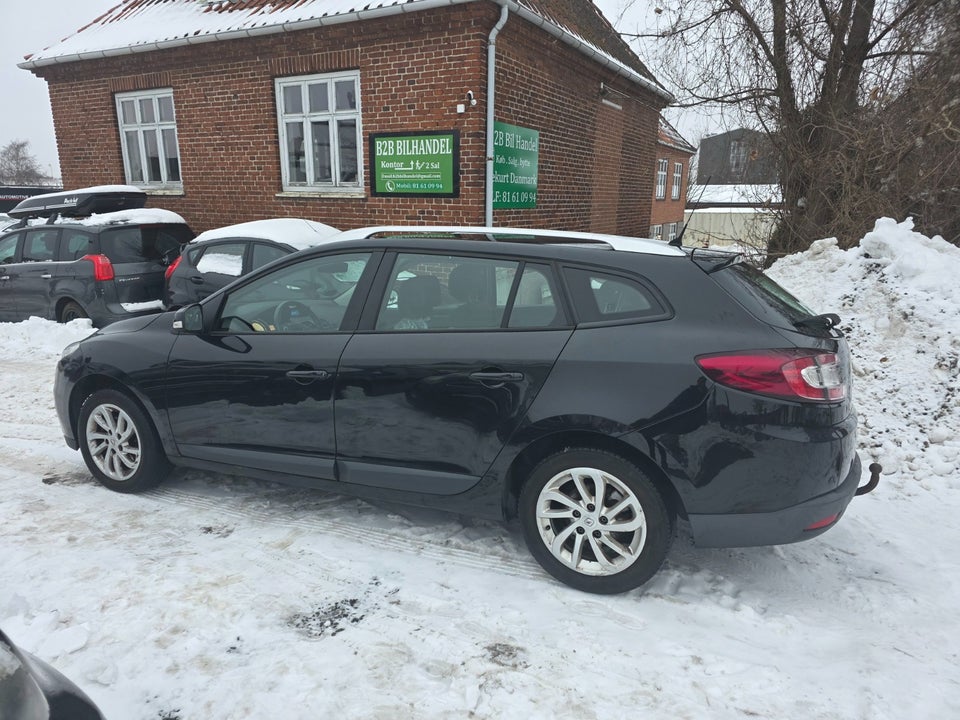 Renault Megane III 1,6 110 Expression Sport Tourer 5d