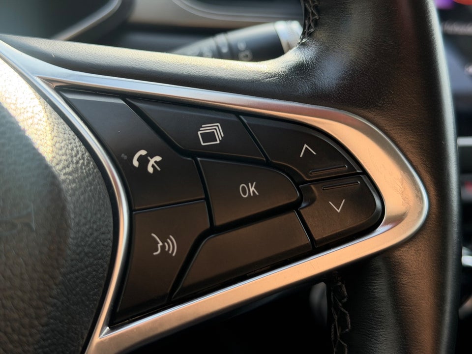 Renault Captur 1,6 E-Tech Intens 5d