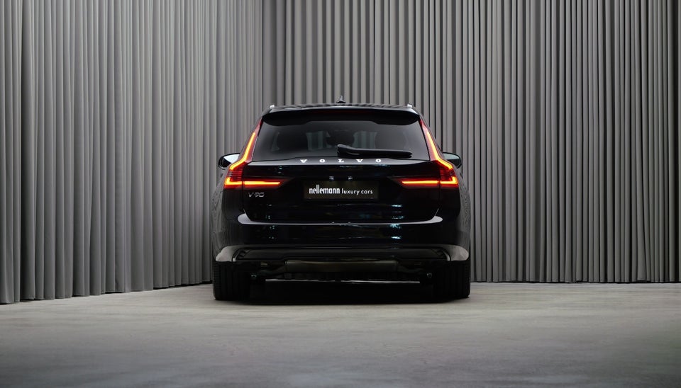 Volvo V90 2,0 T6 ReCharge R-Design aut. AWD 5d