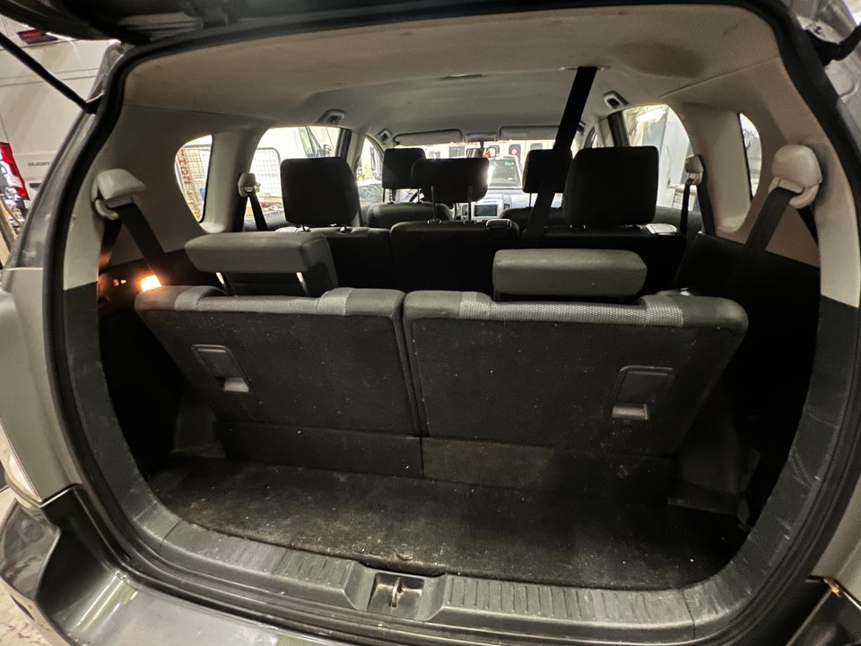 Toyota Corolla Verso 1,8 Terra 7prs 5d