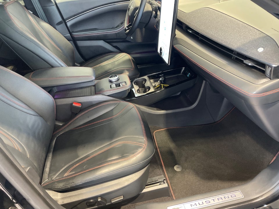 Ford Mustang Mach-E 91 Premium Extended Range AWD 5d