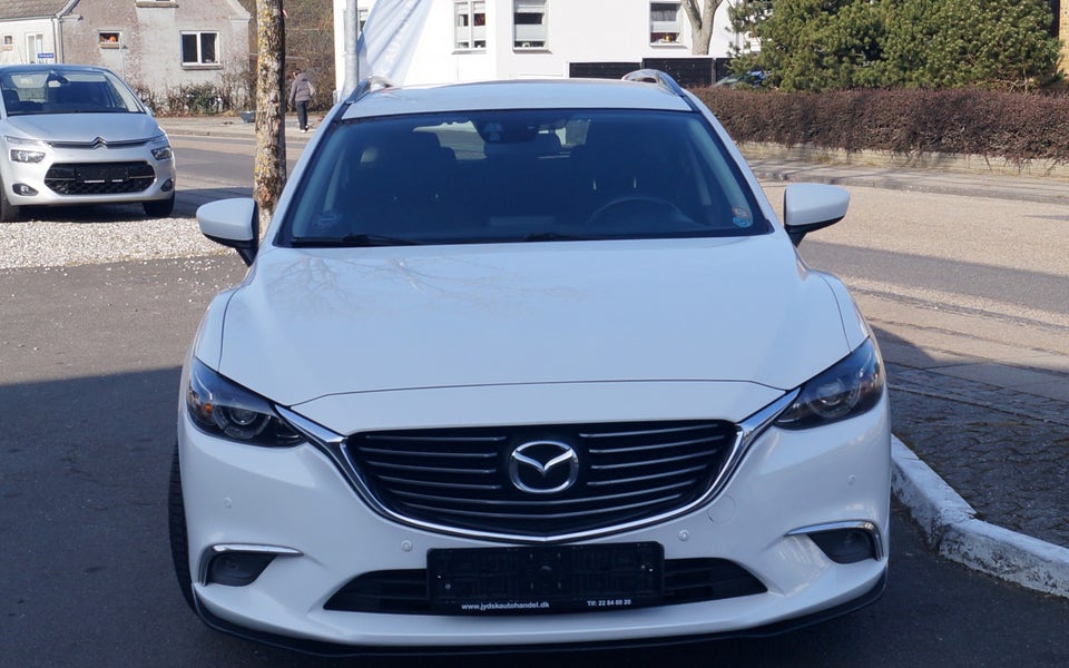 Mazda 6 2,2 SkyActiv-D 150 Core Business stc. 5d