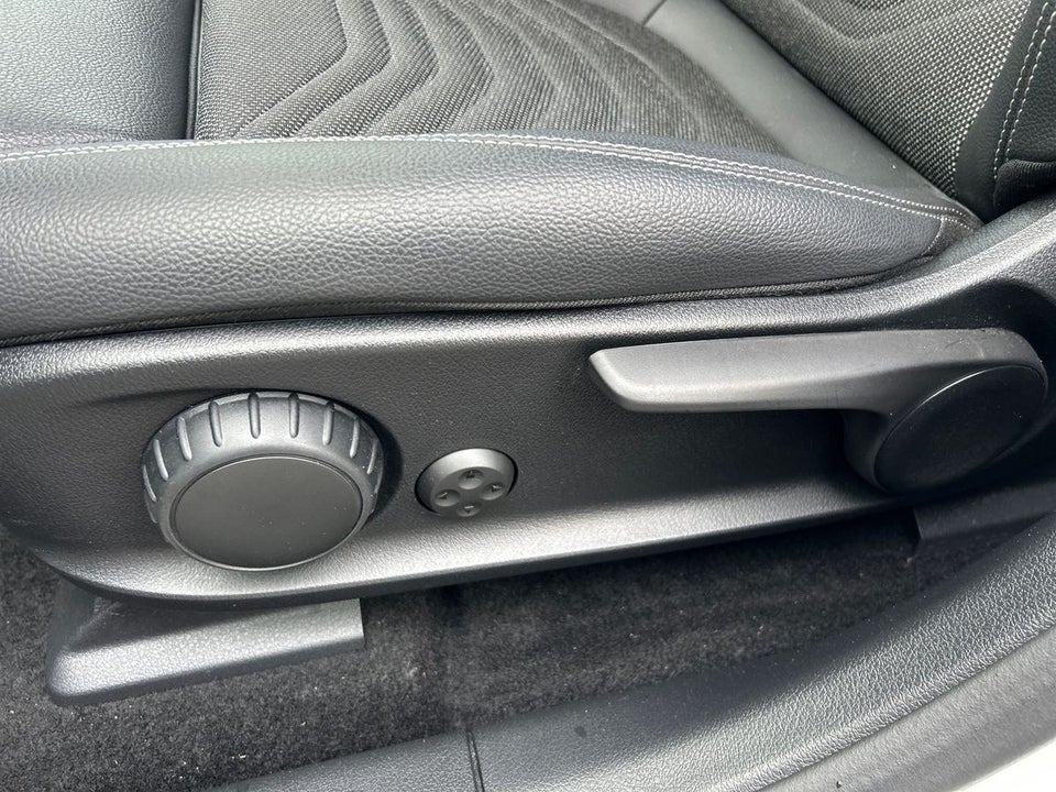 Mercedes EQA250+ Progressive 5d