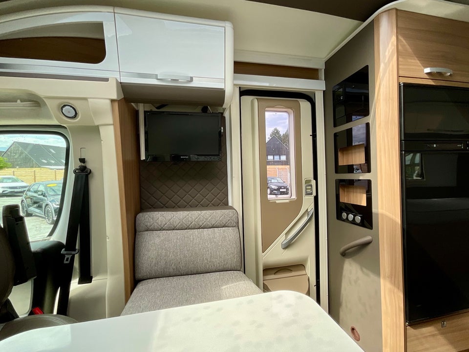Fiat Adria 2,3 Coral Plus 670 SLT 3d