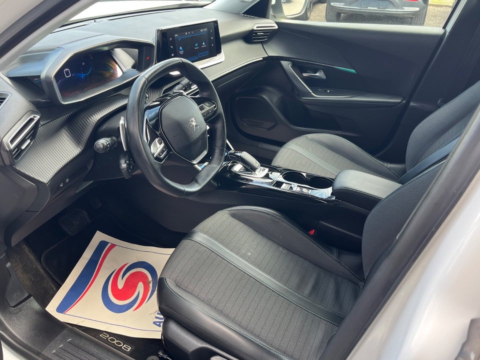 Peugeot 2008 1,2 PureTech 130 Allure EAT8 5d