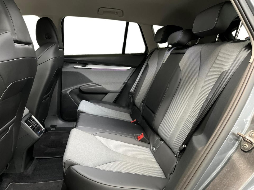 Skoda Enyaq 80 iV Plus 5d