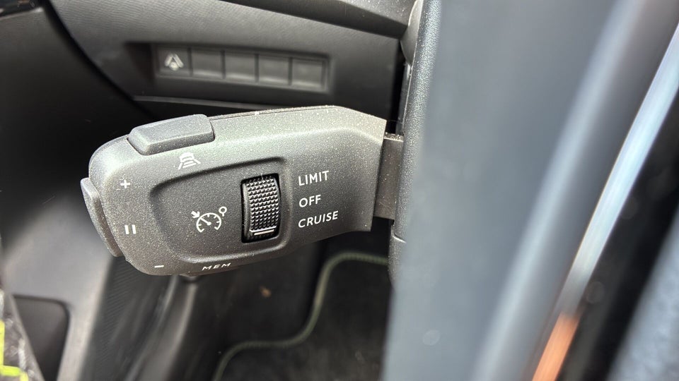 Peugeot e-208 54 GT Pack 5d