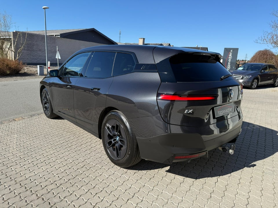 BMW iX xDrive40 Fully Charged 5d