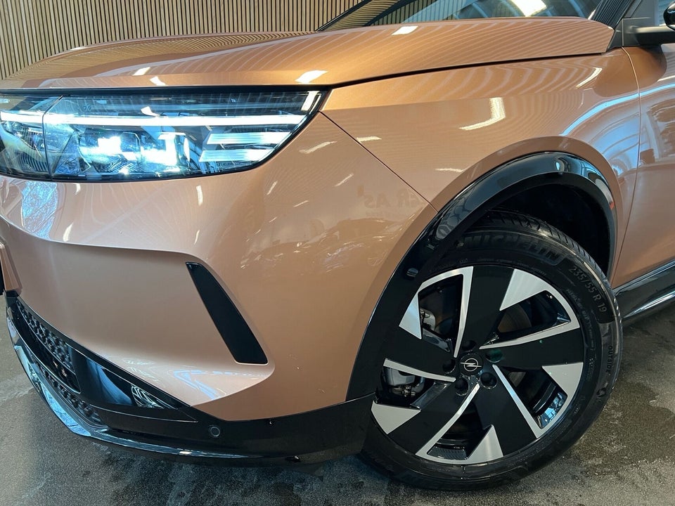 Opel Grandland-e 82 GS 5d