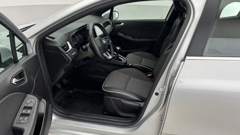 Renault Clio V 1,0 TCe 90 Intens 5d