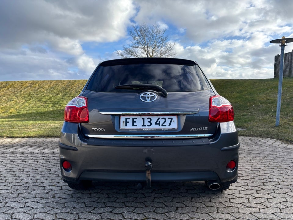 Toyota Auris 1,4 D-4D T2 5d