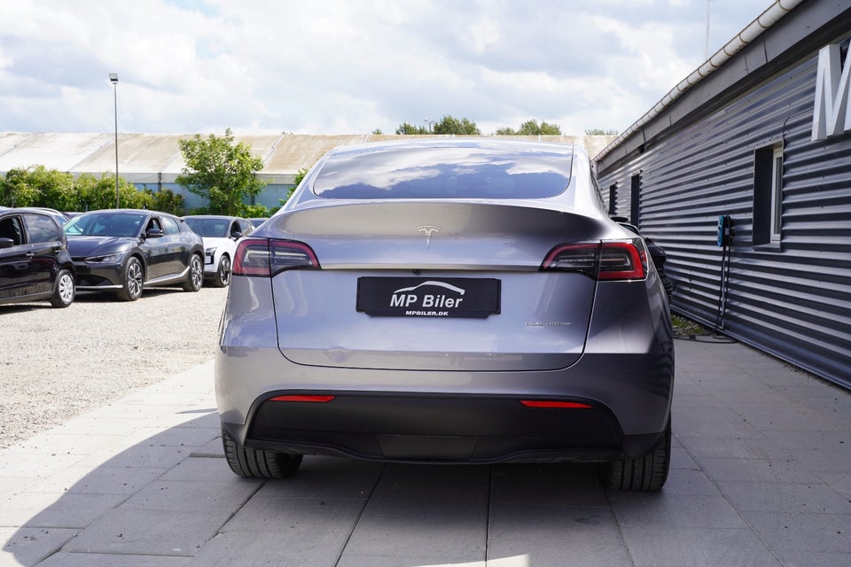 Tesla Model Y Long Range AWD 5d