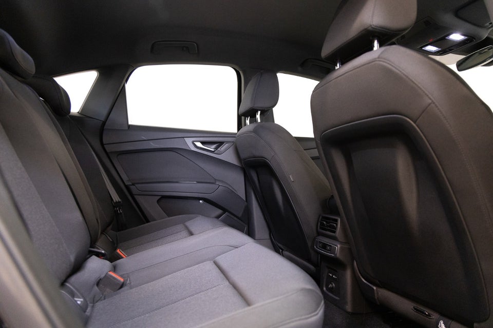 Audi Q4 e-tron 40 Advanced Sportback 5d