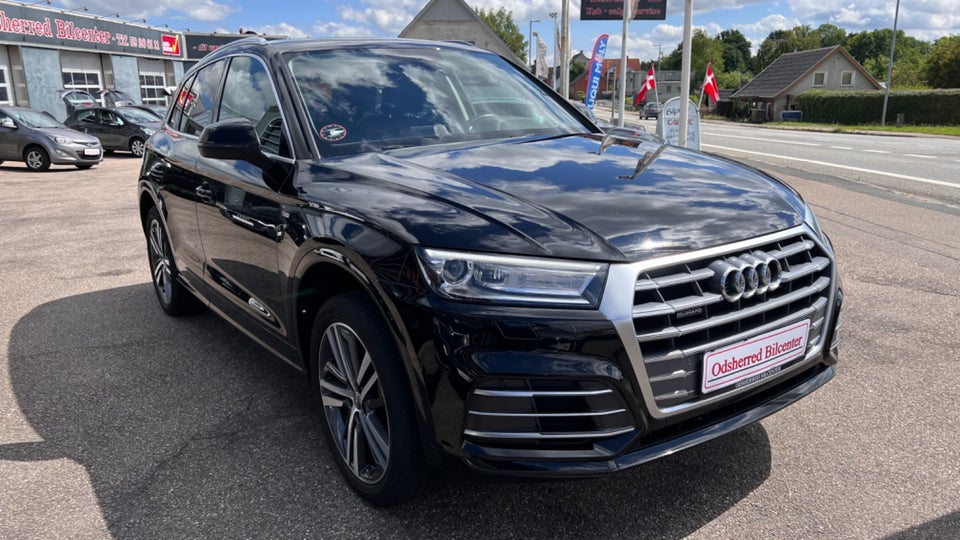 Audi Q5 2,0 TDi 190 S-line quattro S-tr. 5d