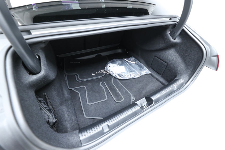 Mercedes EQE350 AMG Line Premium 4d