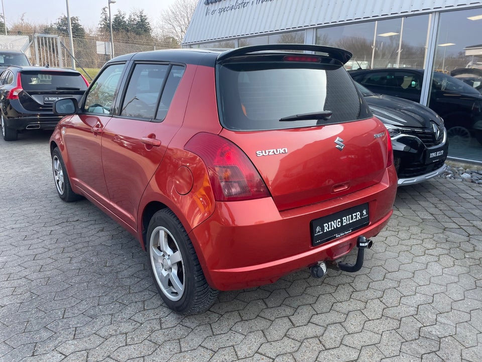 Suzuki Swift 1,5 GLX 5d