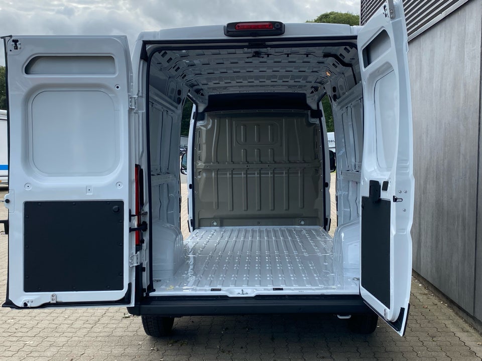 Fiat Ducato 35 Maxi 2,2 MJT 180 Kassevogn L3H2 Pro+ aut.