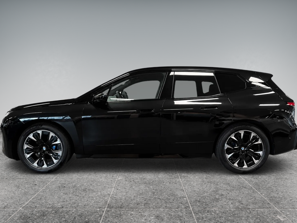 BMW iX xDrive60 Fully Charged 5d