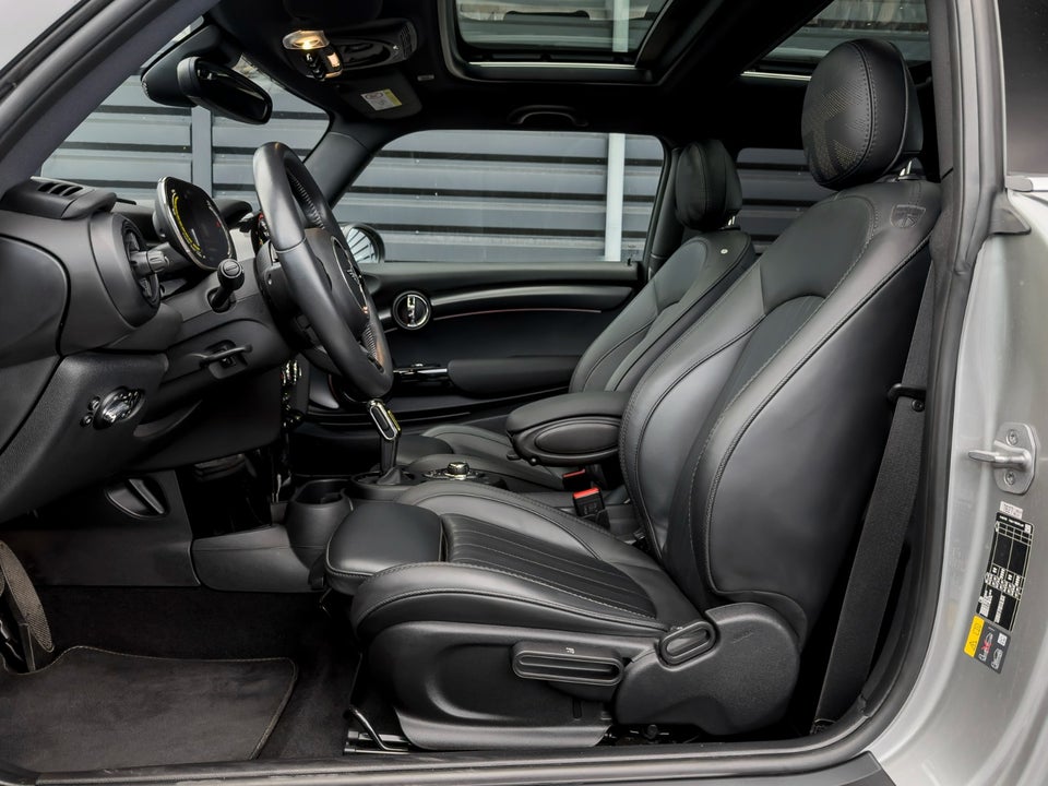 MINI Cooper SE Maximise 3d
