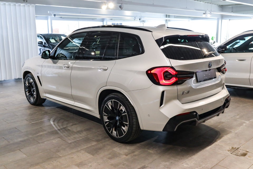 BMW iX3 Charged Plus M-Sport 5d