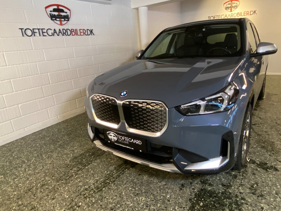 BMW iX1 xDrive30 X-Line 5d