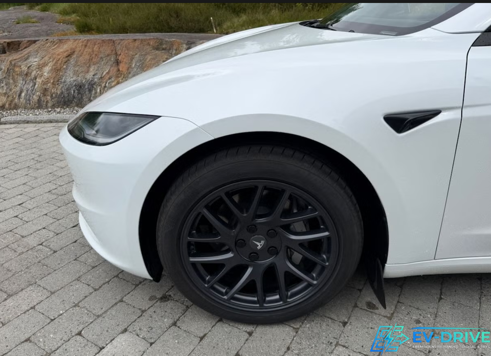 Tesla Model 3 RWD 4d