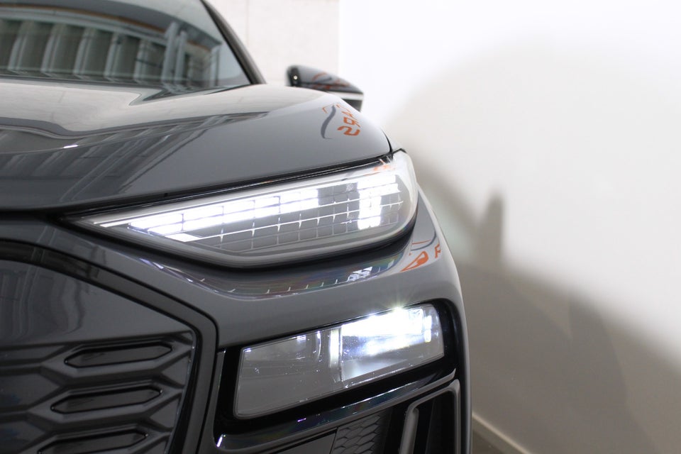 Audi Q6 e-tron S-line performance 5d