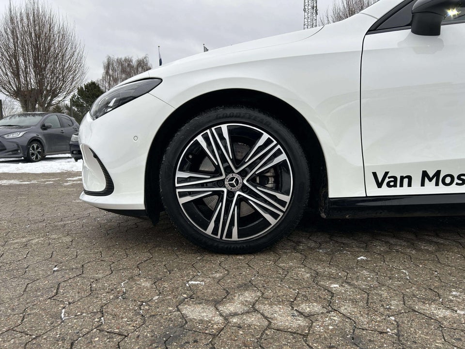 Mercedes CLA250+ EQ Progressive 4d